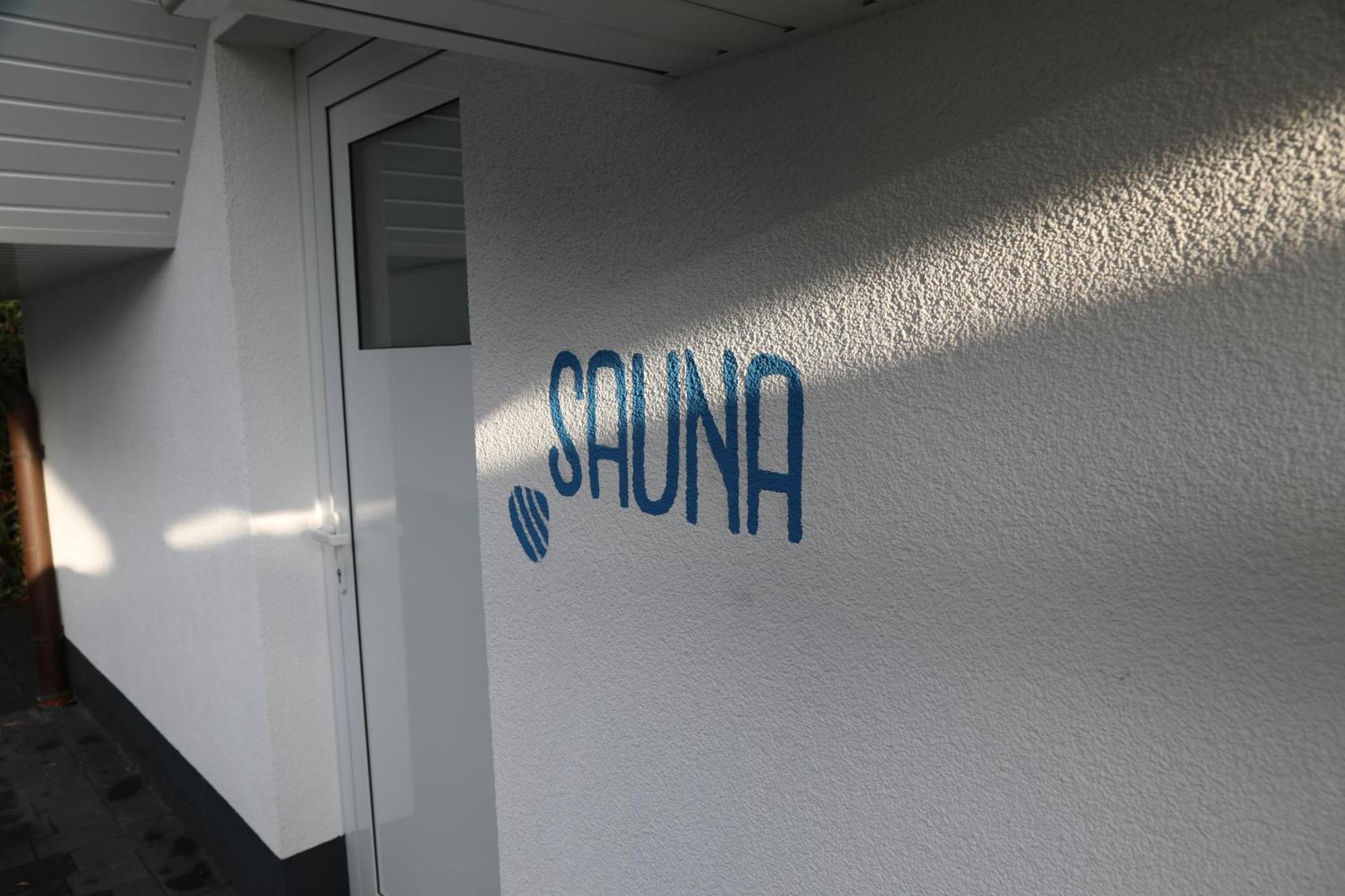 Eine Sehr Gemuetliche Dachgeschoss Ferienwohnung Ihlow  외부 사진